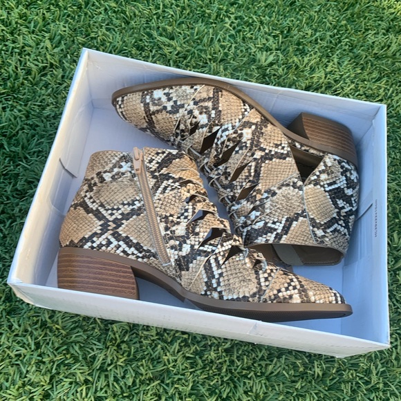 Faux Snake Booties - Picture 12 of 13